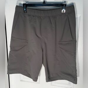 Men’s Lululemon Stretch Versatwill Cargo Shorts Size Large Polyester Blend